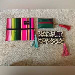 Makeup Junkie Cosmetic Bags/ Small wallet